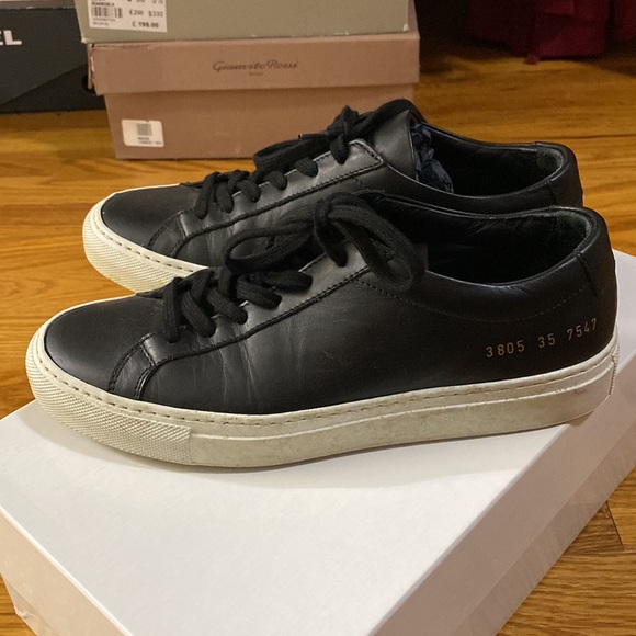 Woman by: COMMON PROJECTS Sz 36 - Picture 6 of 10